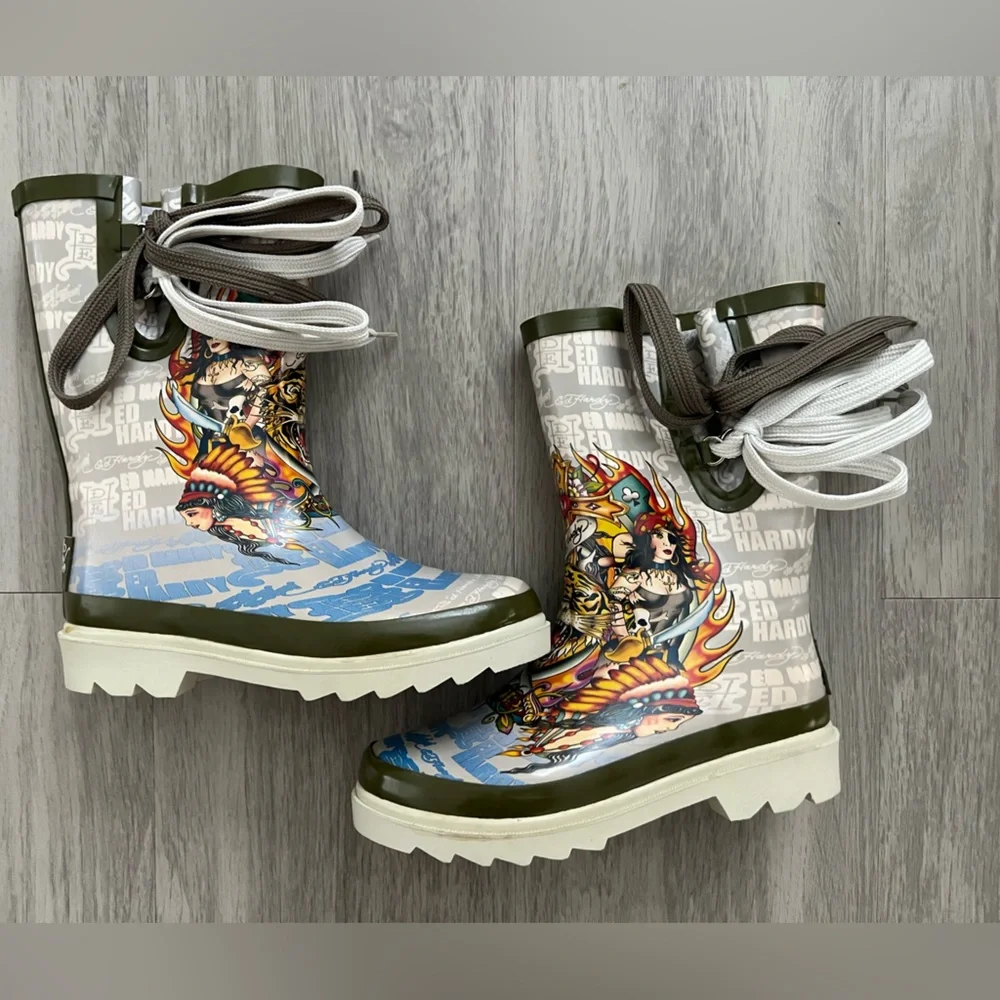 Ed Hardy Kids Rain & Snow Boots Size 2 Waterproof Rubber Y2K Tattoo Graphic